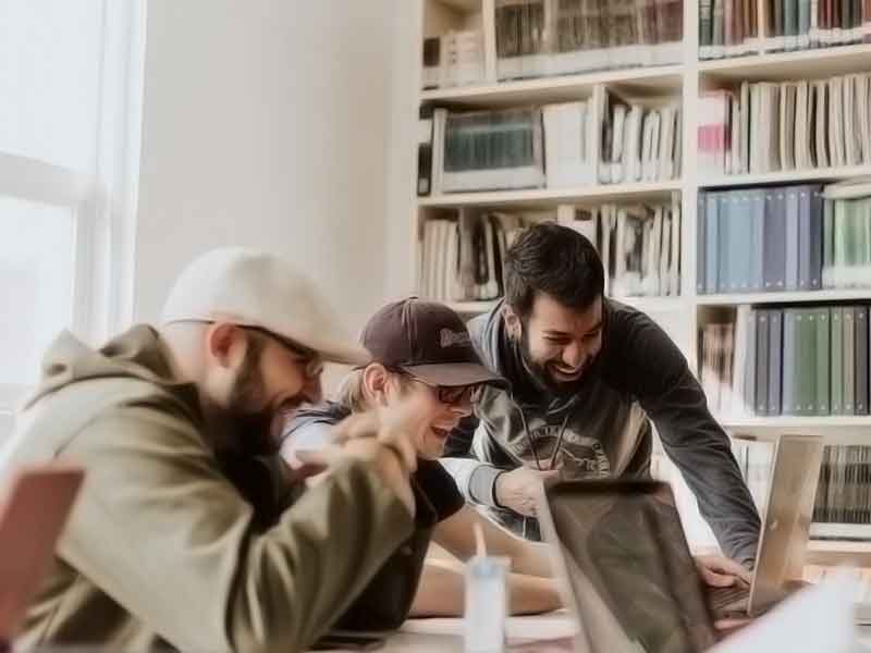 令人难忘的在线轰炸电话网页版